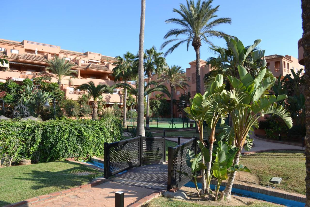 Apartementos Almerimar Golf エクステリア 写真
